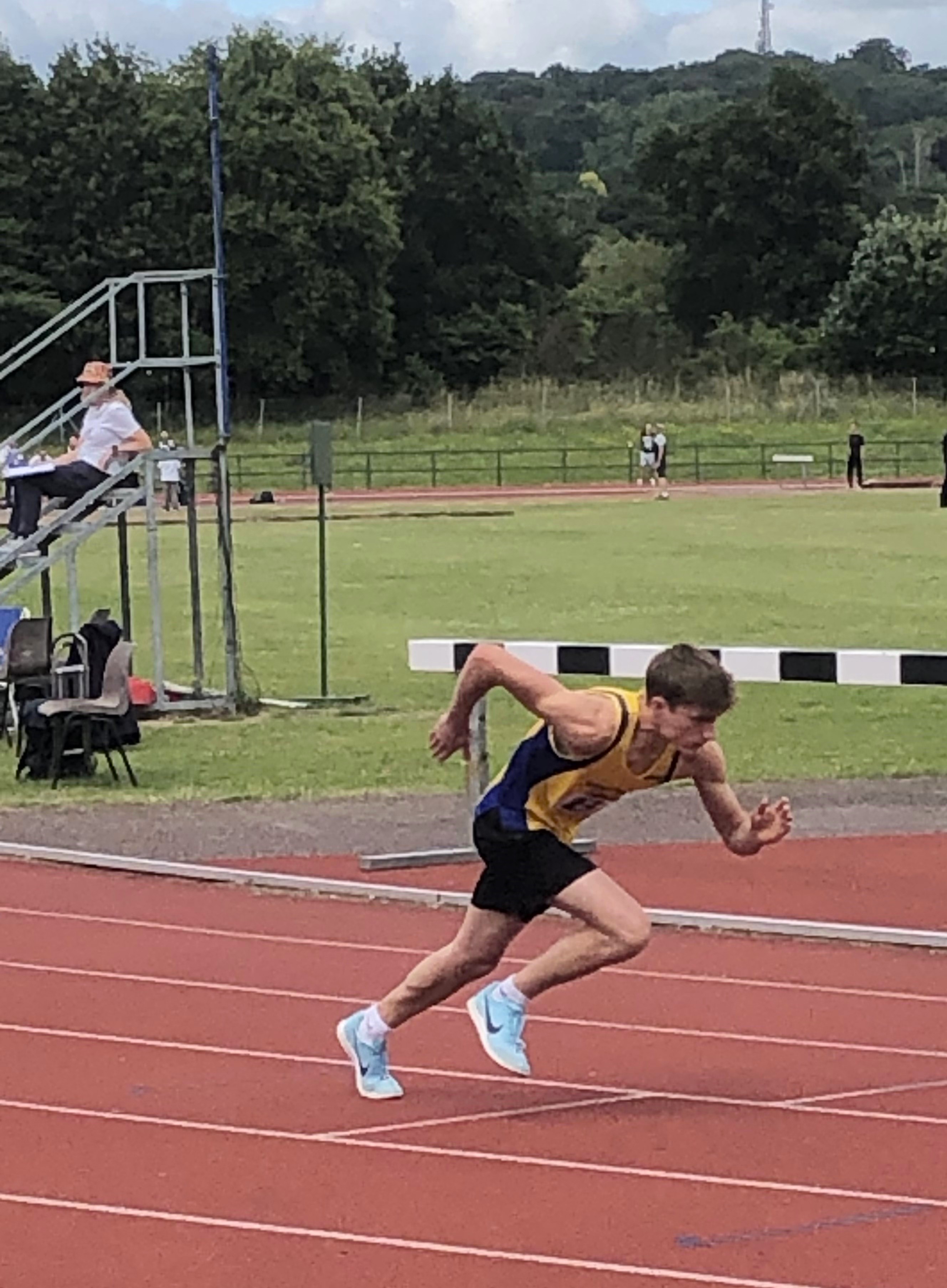 Biggleswade athletes produce a great team performance in the SAL